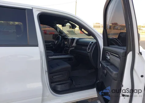 2022 Ram 1500 Big Horn 4X2 5'7 Box z USA, uszkodzony, nr VIN 1C6RREFMXNN408429